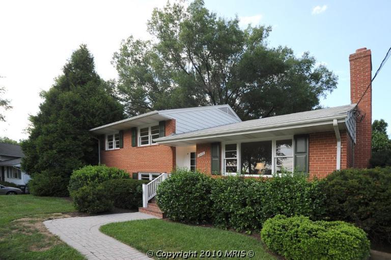 Weichert, Realtors 6257 Old Dominion Drive McLean, VA 22101 703-821-8300 Weichert, Realtors 6257 Old Dominion Drive McLean, VA 22101 703-821-8300