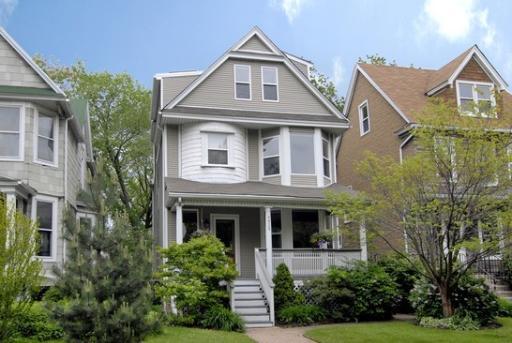 Spacious Ravenswood home on a large lot, listed $105K below 2007 price