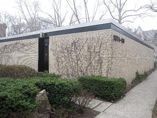 Modernist Atrium Home in Kenwood listed for $369K