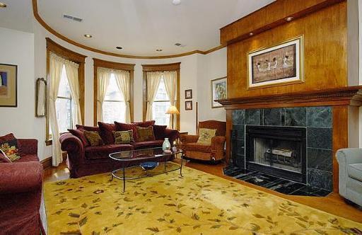 $200K off in a year for a vintage Lakeview East condo