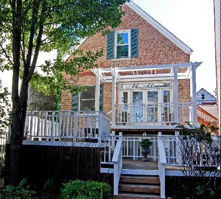 Rent for $3,500, buy for $625K in Bucktown