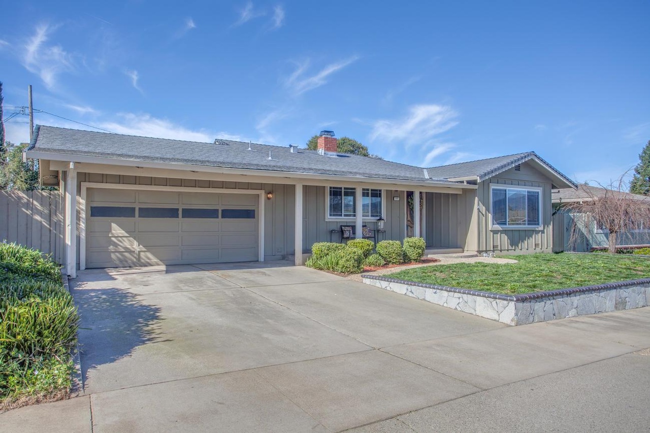 8495 Gary St Gilroy Ca 95020 Mls Ml81639016 Redfin