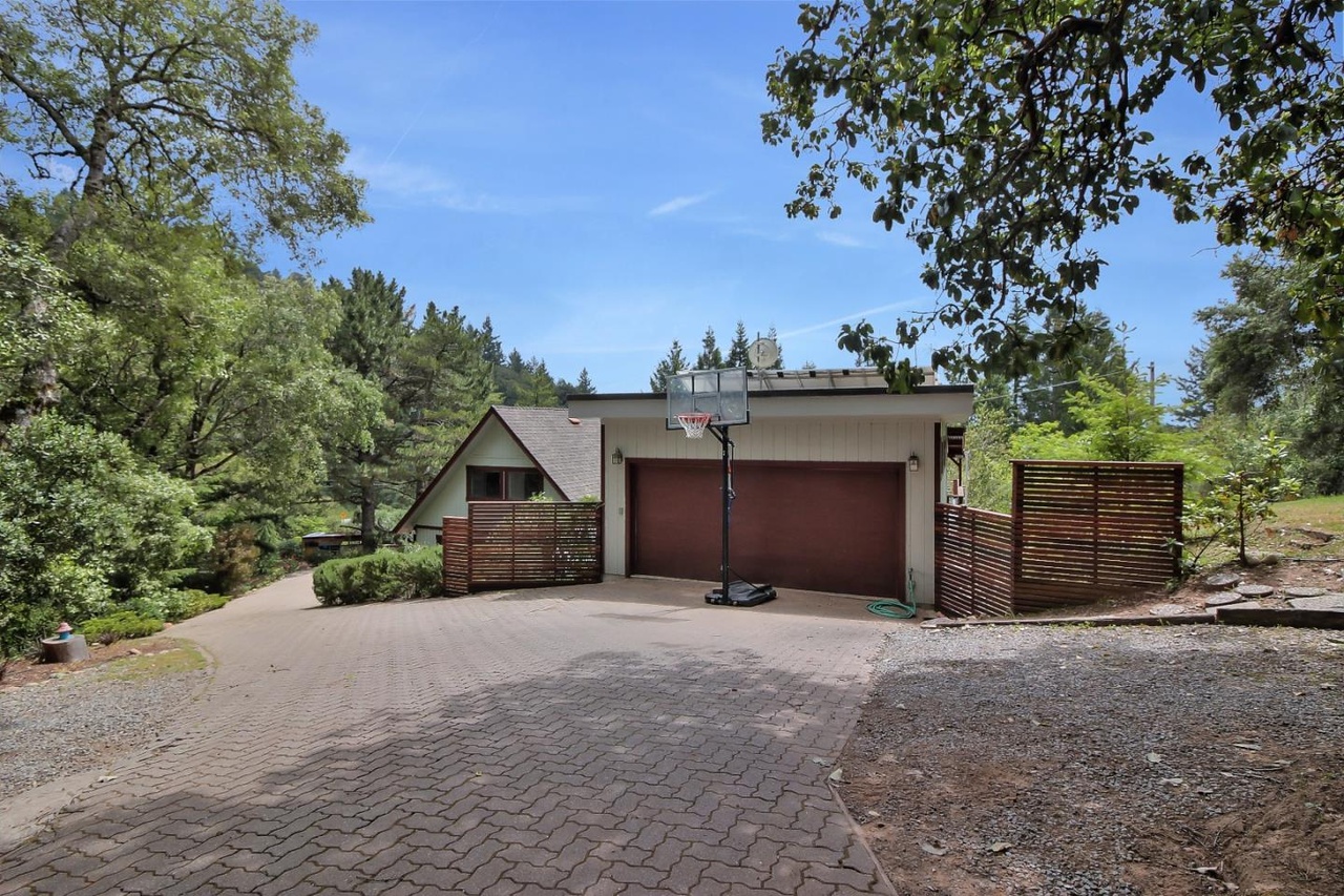 20284 Bear Creek Rd, LOS GATOS, CA 95033 MLS ML81647295 Redfin